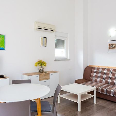 Loren - Mali - Second Floor Медулин Экстерьер фото